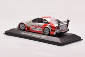 Mercedes CLK-DTM #3 B. Schneider Vodafone DTM 2003 Minichamps 1:43 B66961982 Metalli — kuva 3 / 4