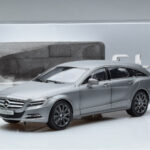 Mercedes CLS Shooting Brake X218 Alanite Harmaa Norev 1:18 - image 7 of 7