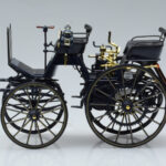 Mercedes Daimler Motorkutsche Tummansininen Norev 1:18 - image 3 of 6