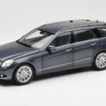 Mercedes E-Class S212 T-Model Tenorit Harmaa Metallic Minichamps 1:18 B66962447