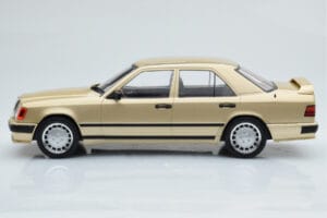 Mercedes E-Class W124 Tuning Beige MCG 1:18 MCG18342 Metalli — kuva 3 / 6