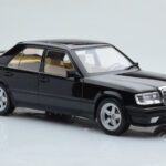 Mercedes E-Class W124 Tuning Musta MCG 1:18 - image 4 of 6
