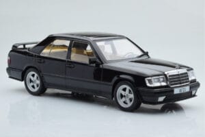 Mercedes E-Class W124 Tuning Musta MCG 1:18 MCG18341 Metalli — kuva 4 / 6