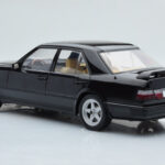 Mercedes E-Class W124 Tuning Musta MCG 1:18 - image 5 of 6