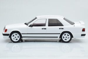 Mercedes E-Class W124 Tuning Valkoinen MCG 1:18 MCG18343 Metalli — kuva 3 / 6
