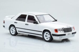 Mercedes E-Class W124 Tuning Valkoinen MCG 1:18 MCG18343 Metalli — kuva 4 / 6