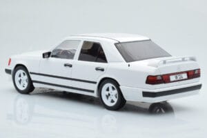 Mercedes E-Class W124 Tuning Valkoinen MCG 1:18 MCG18343 Metalli — kuva 5 / 6