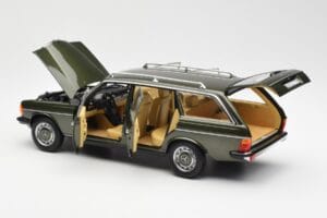 Mercedes 230T W123 T-Model Vihreä Metallic Norev 1:18 183730 Metalli — kuva 5 / 8