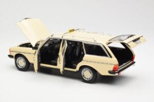 Mercedes 230T W123 T-Model Taxi Norev 1:18 183731 Metalli — kuva 5 / 8