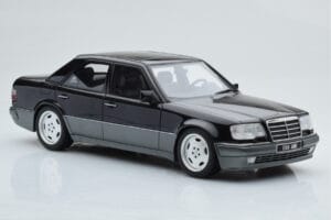 Mercedes E60 AMG W124 Musta Otto 1:18 OT131 Hartsi — kuva 4 / 6