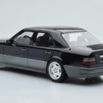 Mercedes E60 AMG W124 Musta Otto 1:18 - image 5 of 6