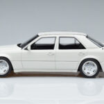 Mercedes E60 AMG W124 Valkoinen Otto 1:18 - image 3 of 6