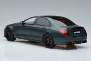 Mercedes E63 AMG Brabus 800 W213 Vihreä GT Spirit 1:18 GT208 Hartsi — kuva 5 / 6