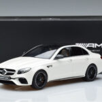 Mercedes AMG E63 S W213 Valkoinen GT Spirit 1:18 - image 6 of 6