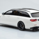 Mercedes AMG E63 S S213 T-Model Valkoinen GT Spirit 1:18 - image 5 of 6