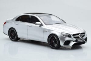 Mercedes AMG E63 S W213 Hopea GT Spirit 1:18 GT230 Hartsi — kuva 4 / 6