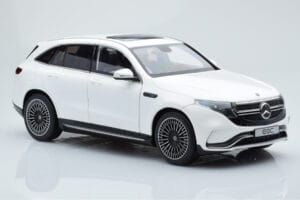 Mercedes EQC 400 Diamond Valkoinen NZG 1:18 B66963756 Metalli — kuva 6 / 8