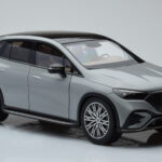 Mercedes EQE SUV X294 AMG Line Alpine Harmaa NZG 1:18 - image 6 of 8