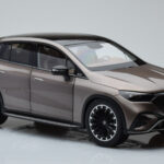 Mercedes EQE SUV X294 AMG Line Velvet Ruskea NZG 1:18 - image 6 of 8