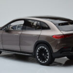 Mercedes EQE SUV X294 AMG Line Velvet Ruskea NZG 1:18 - image 7 of 8