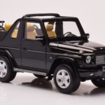 Mercedes G500 W463 Avoauto Obsidian Musta Otto 1:18 - image 4 of 6