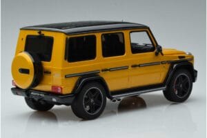 Mercedes AMG G63 W463 Crazy Color Solar Beam Jälleenmyyjä Versio GT Spirit 1:18 B66961012 Hartsi — kuva 2 / 6
