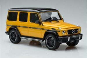 Mercedes AMG G63 W463 Crazy Color Solar Beam Jälleenmyyjä Versio GT Spirit 1:18 B66961012 Hartsi — kuva 4 / 6