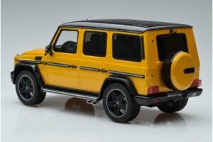 Mercedes AMG G63 W463 Crazy Color Solar Beam Jälleenmyyjä Versio GT Spirit 1:18 B66961012 Hartsi — kuva 5 / 6