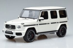 Mercedes AMG G63 W463 Valkoinen GT Spirit 1:18 KJ038 Metalli