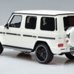 Mercedes AMG G63 W463 Valkoinen GT Spirit 1:18 KJ038 Metalli - image 5 of 6