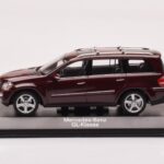 Mercedes GL X164 Karneoli Punainen Minichamps 1:43