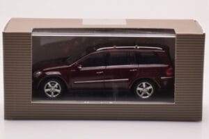 Mercedes GL X164 Karneoli Punainen Minichamps 1:43 B66962226 Metalli — kuva 4 / 4