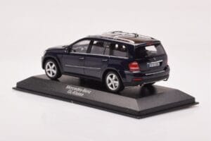 Mercedes GL X164 Tanzanite Sininen Minichamps 1:43 B66962228 Metalli — kuva 3 / 4