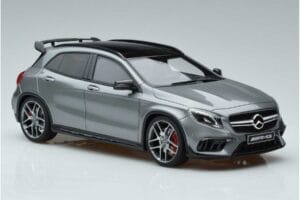 Mercedes AMG GLA 45 X156 Jälleenmyyjä Versio GT Spirit 1:18 B66960467 Hartsi — kuva 4 / 6