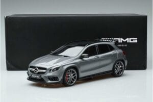 Mercedes AMG GLA 45 X156 Jälleenmyyjä Versio GT Spirit 1:18 B66960467 Hartsi — kuva 6 / 6