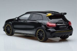 Mercedes AMG GLA45 X156 Keltainen Night Edition GT Spirit 1:18 B66960469 Hartsi — kuva 5 / 6