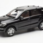Mercedes M-Class W166 Obsidian Musta Metallic Minichamps 1:18 B66960063