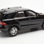 Mercedes M-Class W166 Obsidian Musta Metallic Minichamps 1:18 B66960063 - image 3 of 8