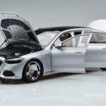 Mercedes Maybach S600 W222 V12 Biturbo Hightech Hopea Almost Real 1:18 - image 2 of 12