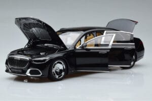 Mercedes Maybach S600 W222 V12 Biturbo Obsidian Musta Almost Real 1:18 820115 Metalli — kuva 2 / 11
