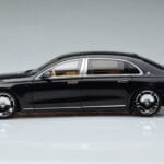 Mercedes Maybach S600 W222 V12 Biturbo Obsidian Musta Almost Real 1:18 - image 5 of 11