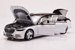 Mercedes Maybach S680 W223 Obsidian Musta Diamond Valkoinen Almost Real 1:18 820121 Metalli — kuva 2 / 7