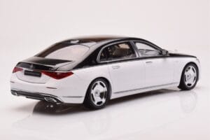 Mercedes Maybach S680 W223 Obsidian Musta Diamond Valkoinen Almost Real 1:18 820121 Metalli — kuva 3 / 7