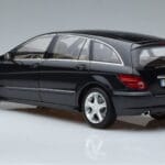 Mercedes R-Class W251 Obsidian Musta Minichamps 1:18 B66962325 Metalli - image 6 of 7
