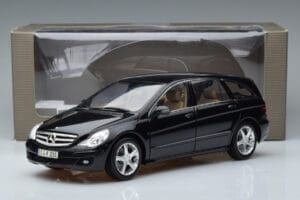 Mercedes R-Class W251 Obsidian Musta Minichamps 1:18 B66962325 Metalli — kuva 7 / 7