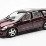 Mercedes R-Class W251 Punainen Metallic Minichamps 1:18
