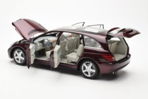 Mercedes R-Class W251 Punainen Metallic Minichamps 1:18 150034602 Metalli — kuva 5 / 8