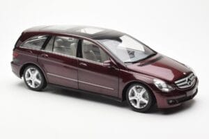 Mercedes R-Class W251 Punainen Metallic Minichamps 1:18 150034602 Metalli — kuva 6 / 8