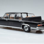 Mercedes 600 Pullman W100 Landaulet Queen Elizabeth II KK-Scale 1:18 - image 5 of 6