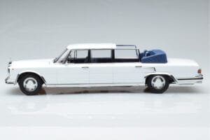 Mercedes 600 Pullman W100 Landaulet Valkoinen KK-Scale 1:18 KKDC181184 Metalli — kuva 3 / 6